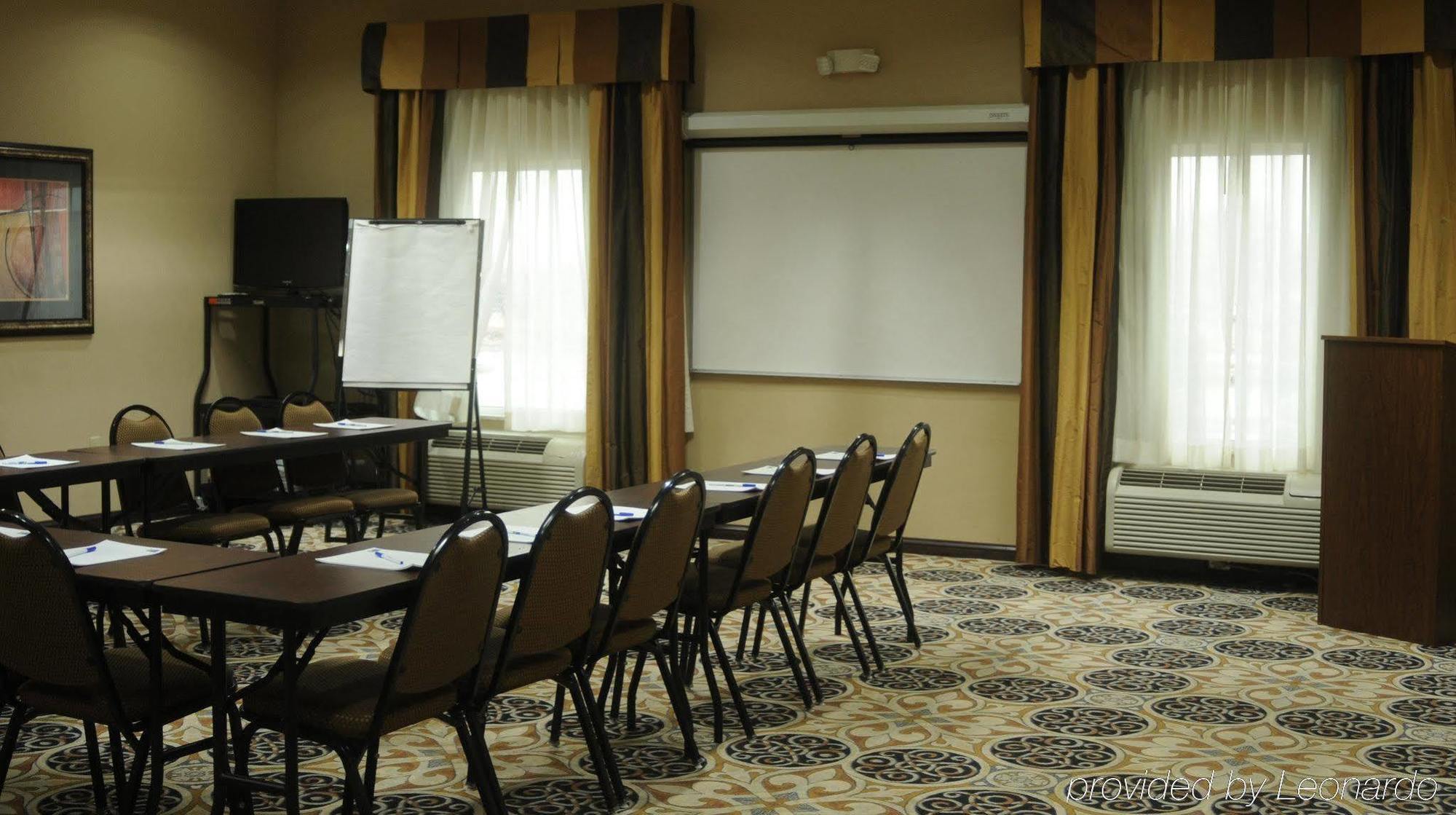 Holiday Inn Express Hotel & Suites Sedalia By Ihg Εξωτερικό φωτογραφία
