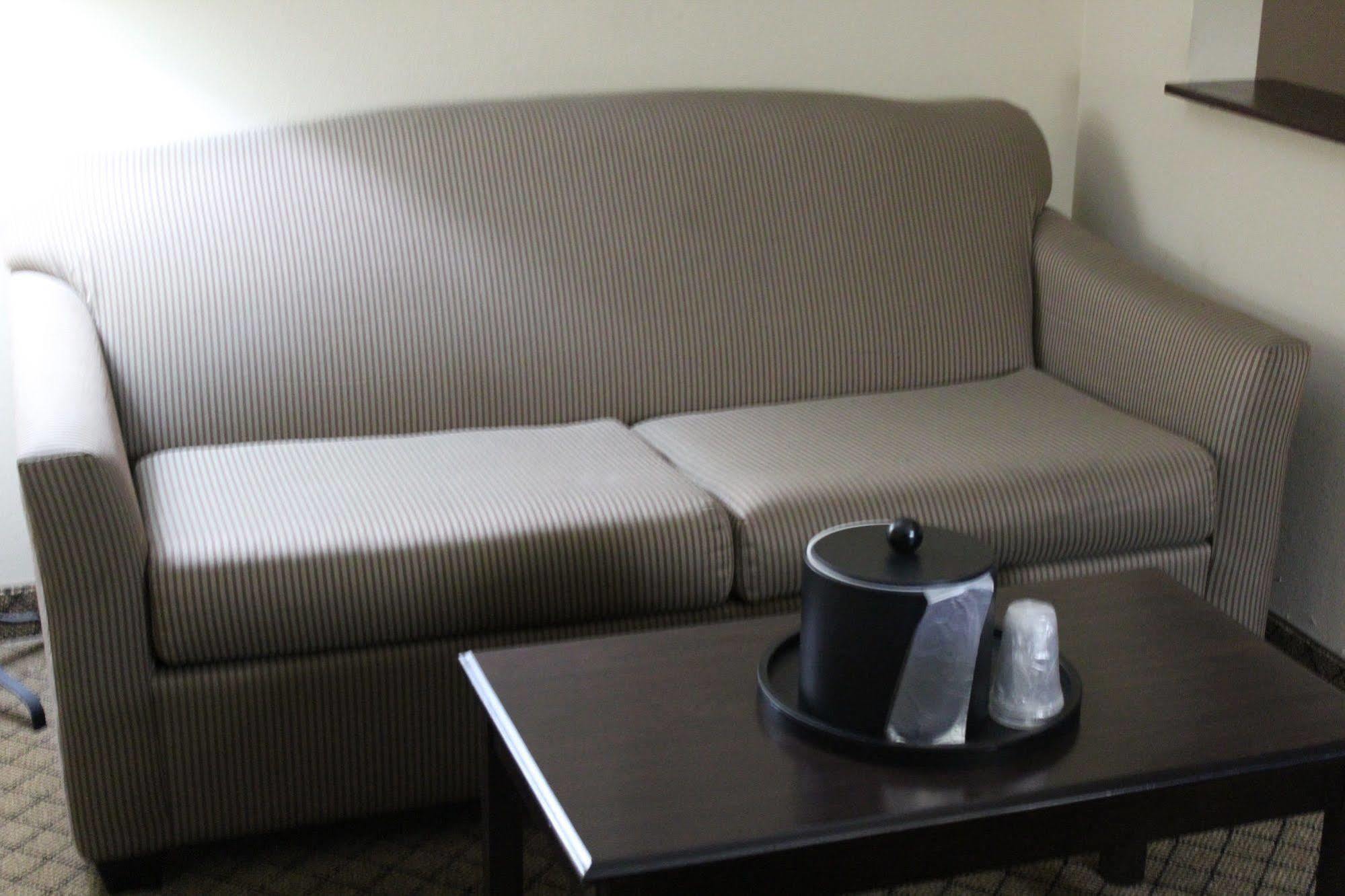 Holiday Inn Express Hotel & Suites Sedalia By Ihg Εξωτερικό φωτογραφία