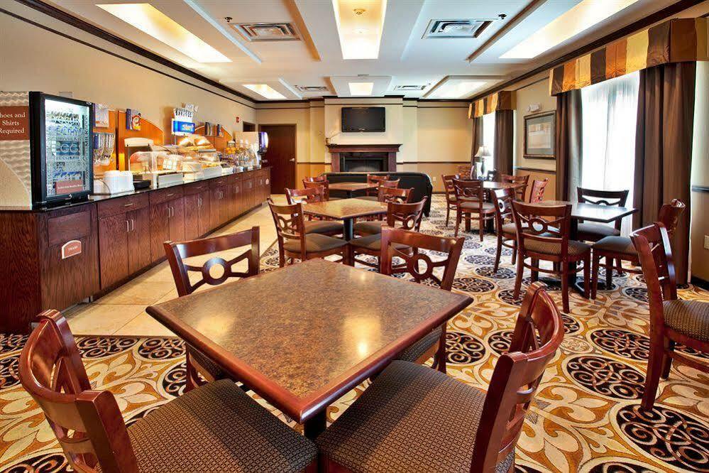 Holiday Inn Express Hotel & Suites Sedalia By Ihg Εξωτερικό φωτογραφία